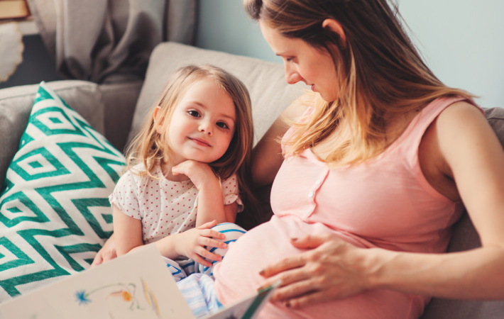 Les diverses expériences sensorielles et corporelles des premières années influent sur le bien-être de l’enfant et se répercutent jusqu’à l’âge adulte.